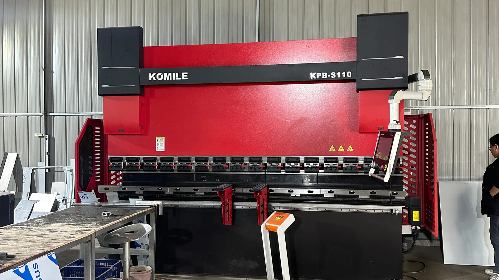 Factory audit carried out by a third party sourcing agent in China: production line check